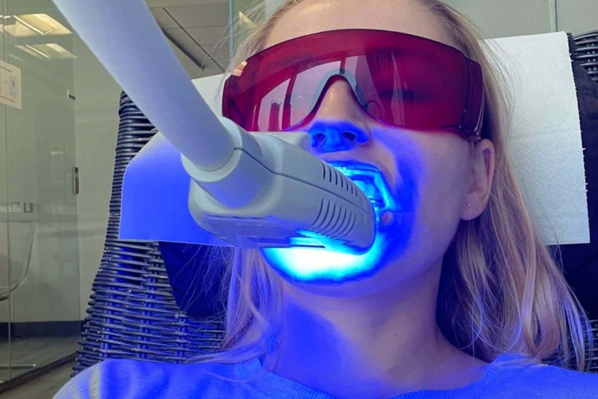 teeth whirening by cosmetic dentist in Hewlett, NY
